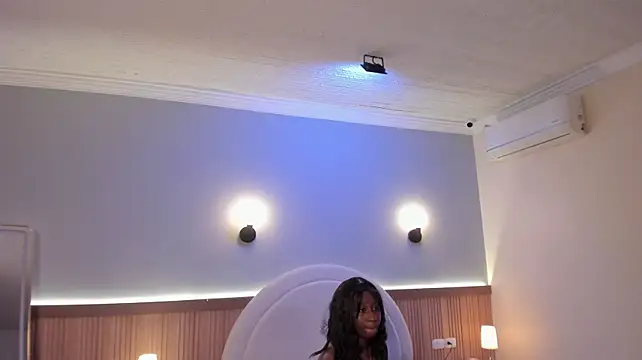 zoepinkett live