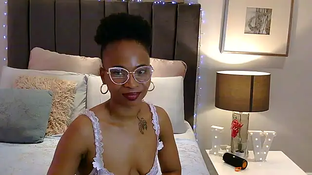 miss-erotic-narcotic live