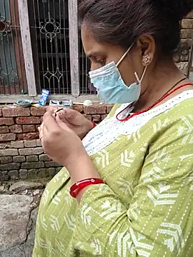 priyasharma0101 live