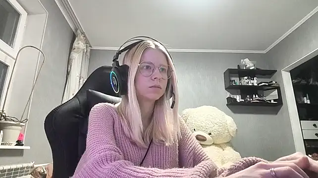plumyprance live