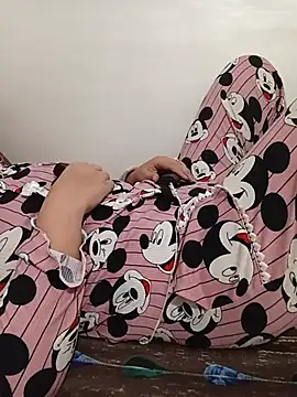 Farah-_nono