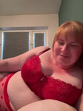Curvy-GingeXX live cam preview