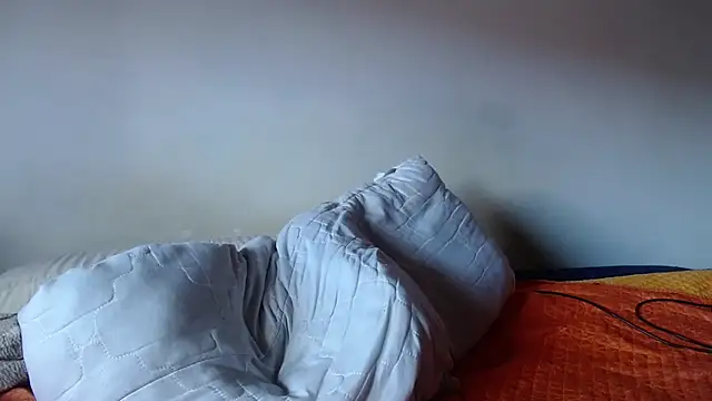 milkarock live cam on StripChat