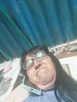 clarita_01 live