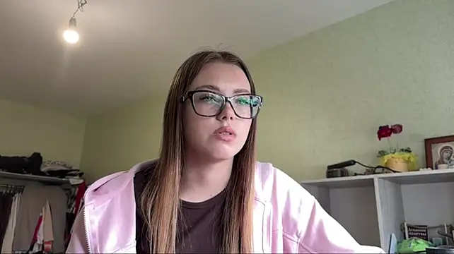 NidaYarde webcam stripchat model stream image