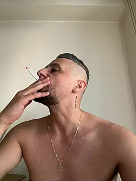 InsaneMattt live sex cam