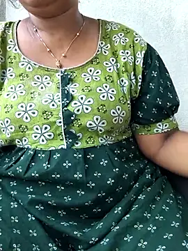 Tamil_Rithika_hot live cam on StripChat