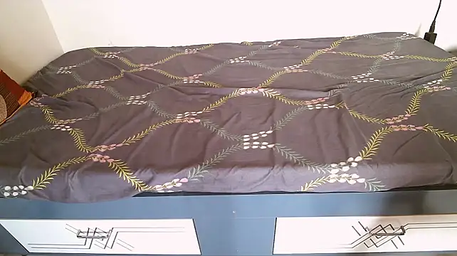 Miss_Sanika webcam