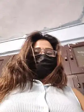 hot_laxmi2