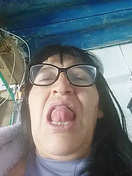 clarita_01 live cam preview