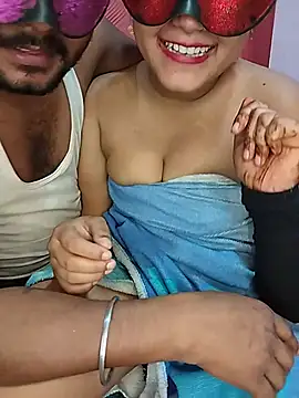 PUNJABICOUPLE09
