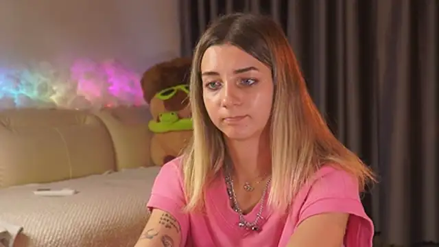 MilaMilkEyes