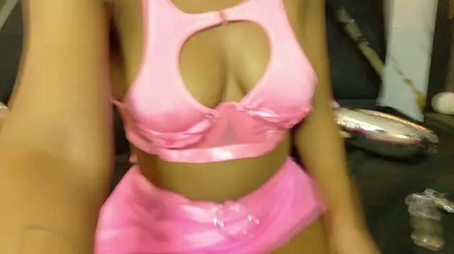HannaScot live cam on StripChat