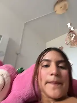 ViankaRose live cam on StripChat