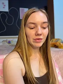 MilaMoone live cam on StripChat