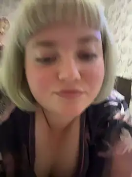 LoloMensens live cam on StripChat