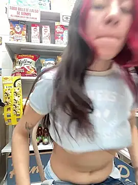 NohaBrooks_Pink
