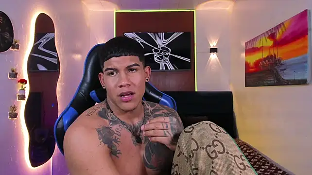 I am your craziest and sexiest fantasy _（Damian_latinxxx）