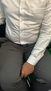 Plumzie live sex cam