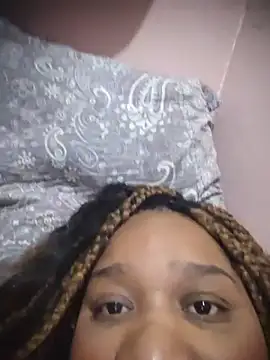 pretinha_folgosa webcam