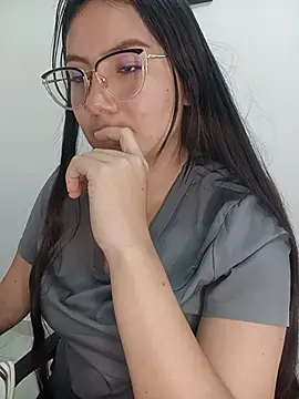 mia_nala