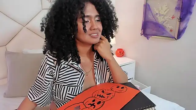 Kiraspell live cam preview