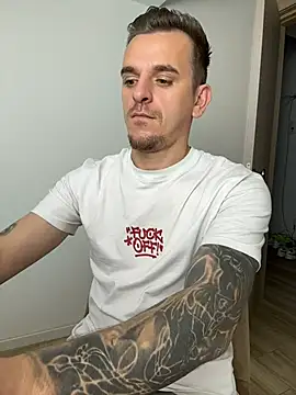 huge_cock22cm (Ask my age) - Let