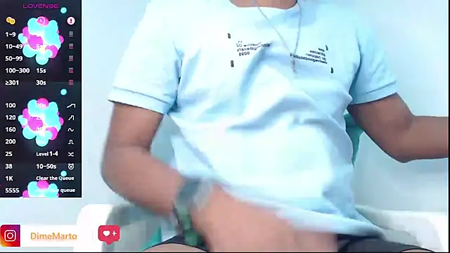 mike_black_22 live cam preview