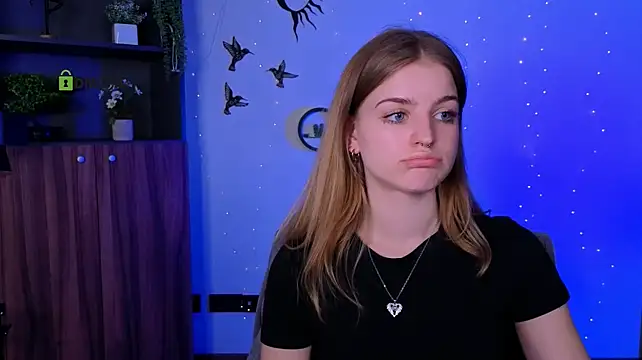 lisa_dark_