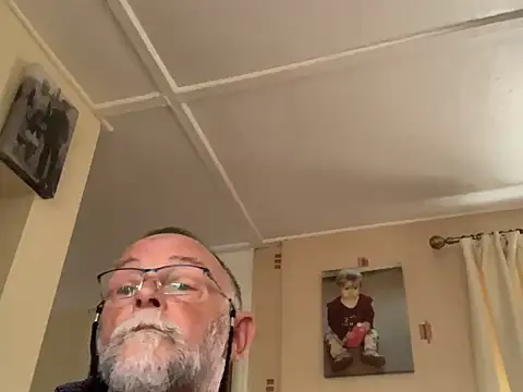 Moonraker64 live sex cam