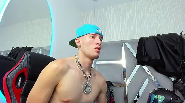 hunterheat__ live sex cam