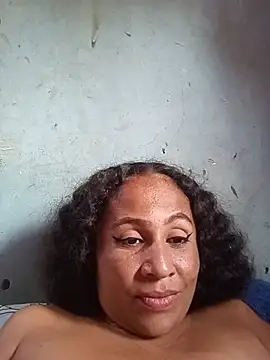 MoanaCaspier live cam preview