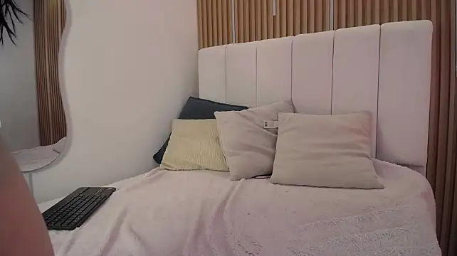 KimSensual_