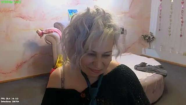 Penelope_Pinky live cam preview