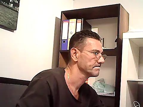 mastercharisma35 live cam on StripChat
