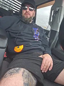 Beardedtattood live sex cam