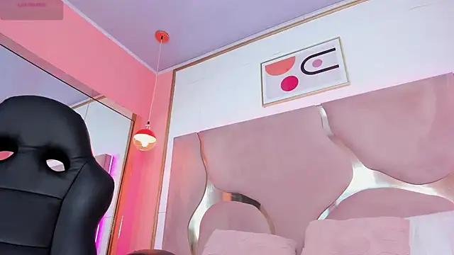 RossieJones_ webcam