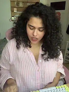 Curvydesifromgermany