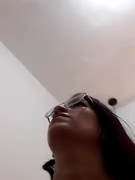 dakota_roussee live cam preview