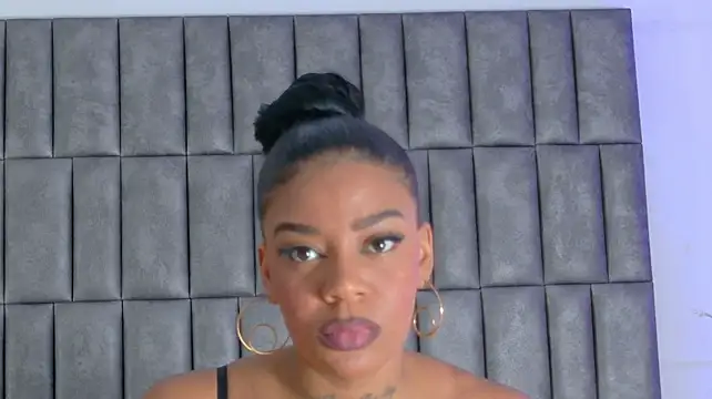 LoanaVega