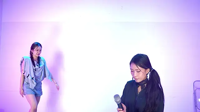Velvet--girl live cam