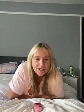 Blondnboujee53 live cam preview
