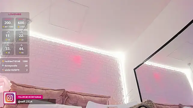 sara_frost
