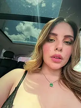Alirawrz live webcam