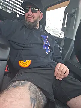 Beardedtattood live sex cam