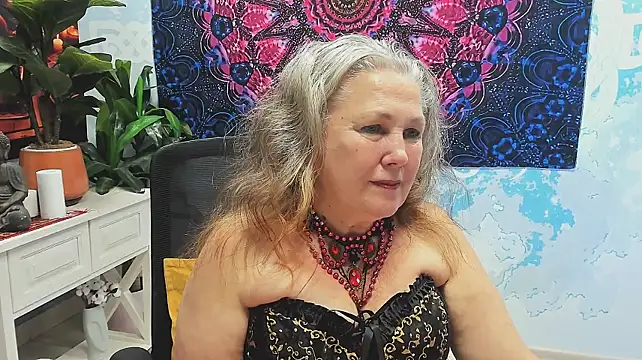 LilaMaharani live cam preview