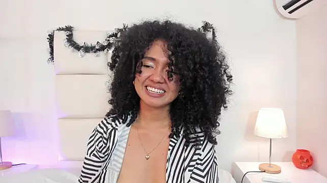 Kiraspell live cam preview