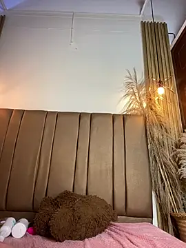 chloe_latin__