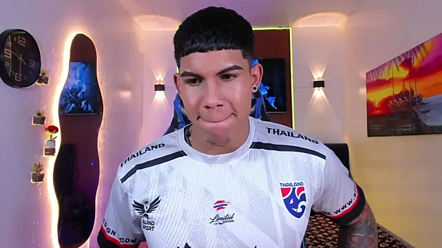 I am your craziest and sexiest fantasy _（Damian_latinxxx）