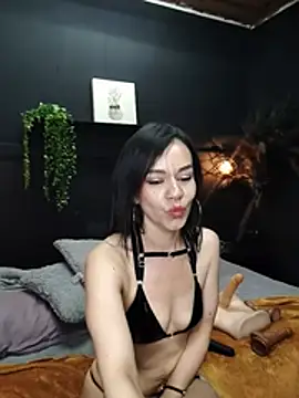 brandi_bae1 live cam on StripChat